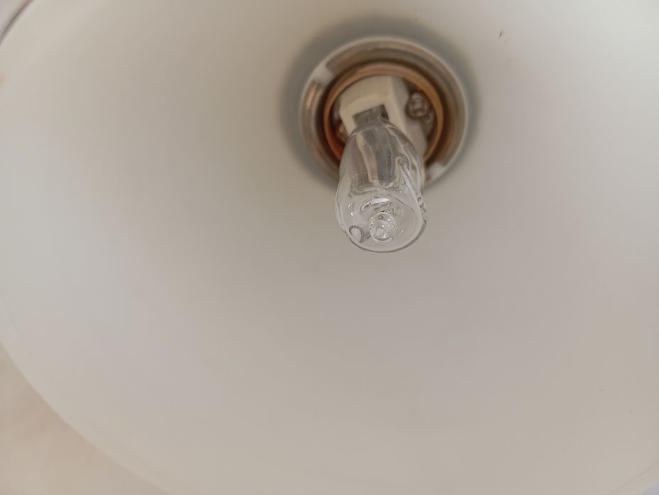 Люстра 4 рожковая. Район Курмыш.