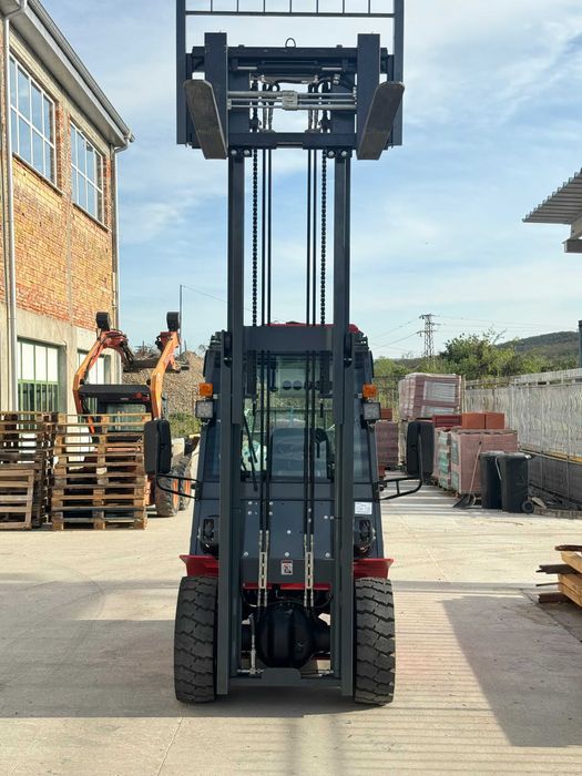 Чисто нови! Мотокари 3т.! Директен вносител! Различни конфигурации.