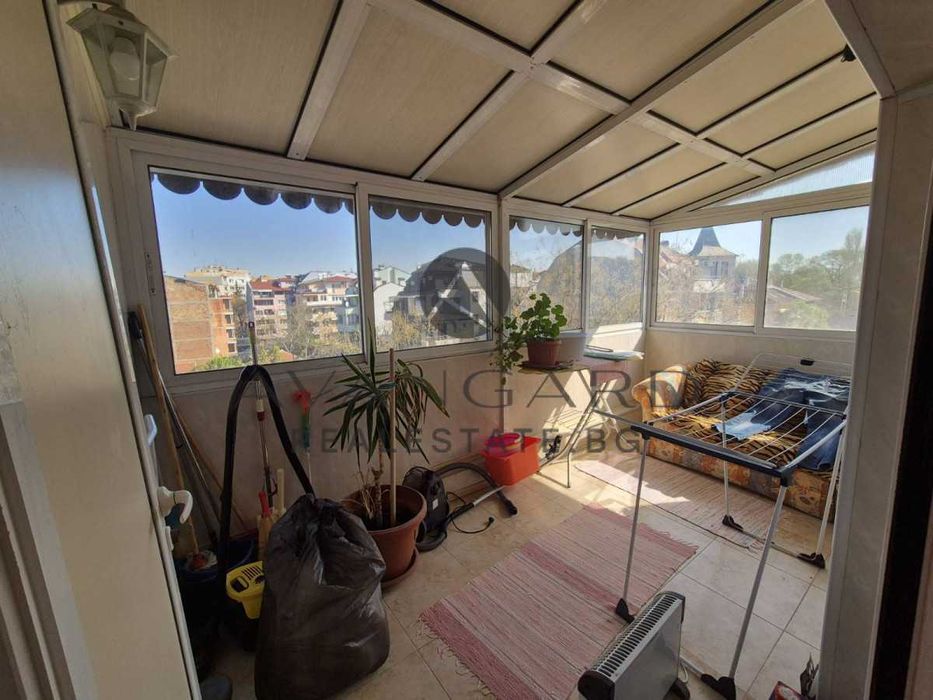 Продава се Тристаен апартамент в Пловдив, Кючук Париж - 103 кв.м за 2525 €/кв.м - Снимка #8