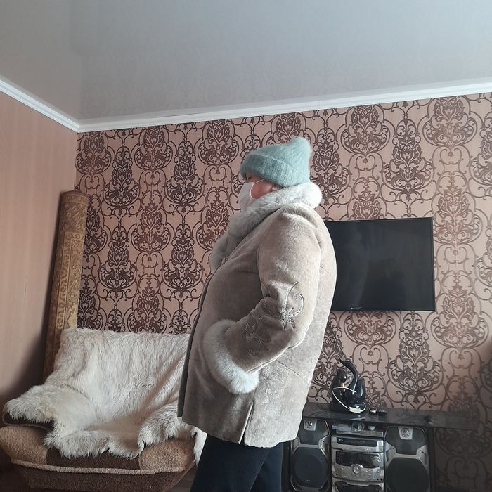 Срочно шубка голубой мутон