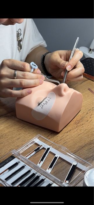 Курсы по наращиванию ресниц