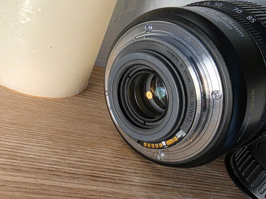 Обектив Canon ef-s 15-85 USM IS