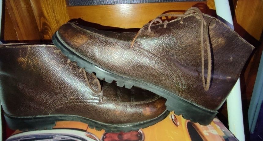 ghete piele goretex 42 ca noi