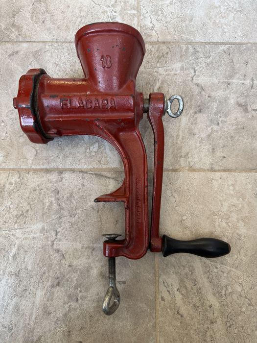 Стара соц месомелачка