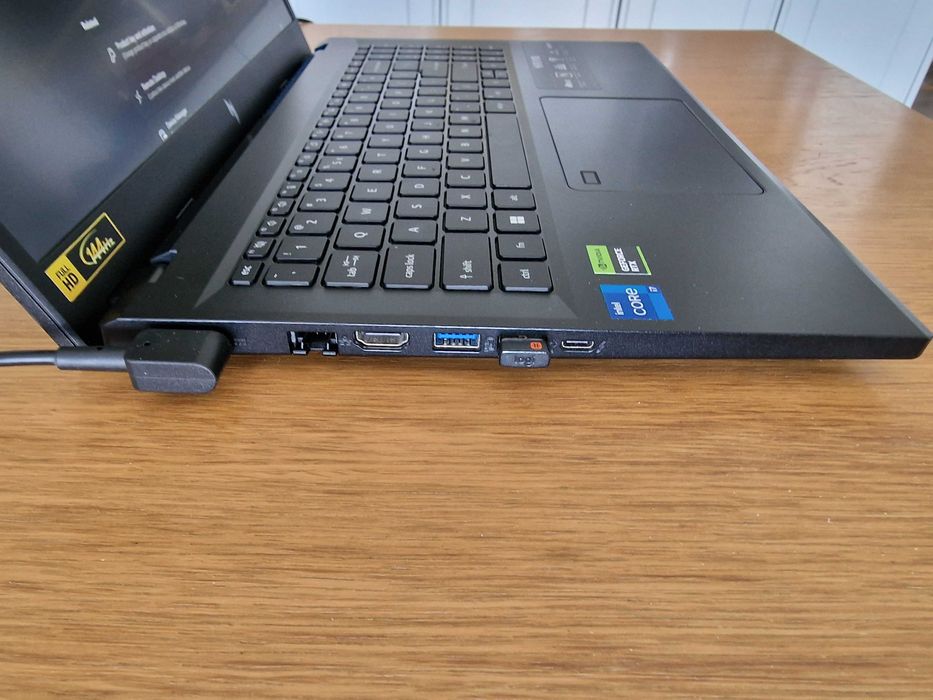 Laptop Gaming Acer Nitro V 15 i7-13620H RTX 4050 16GB SSD 512GB