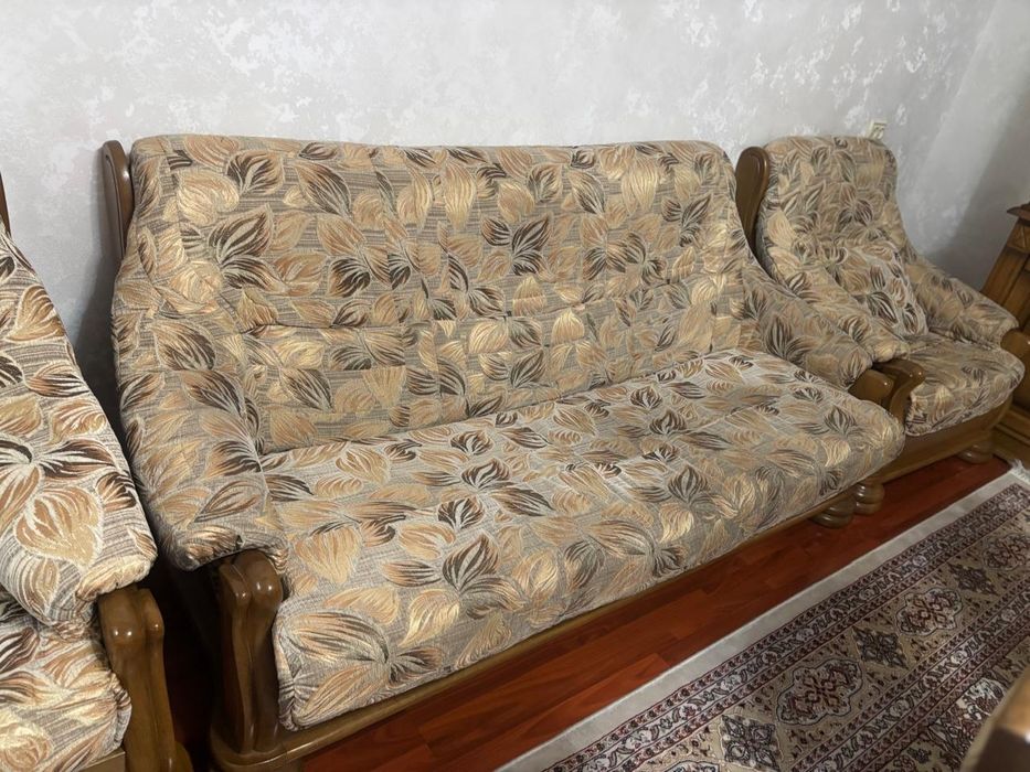 Продам уголок отдыха.