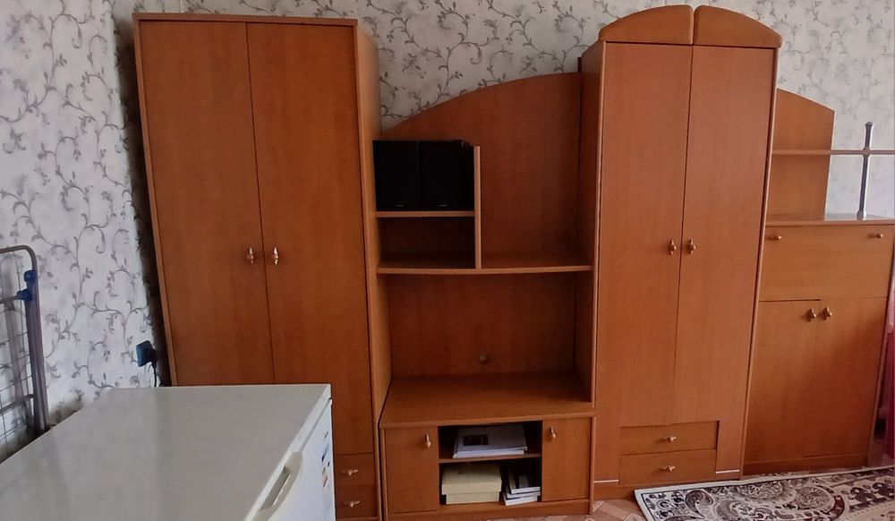 Продам диван и стенка горка