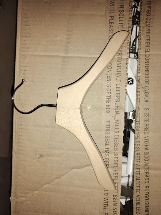 Кийим учун вешилка