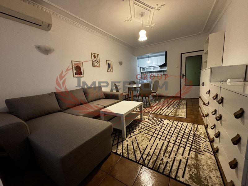 Дава се под наем Тристаен апартамент в Варна, Център - 80 кв.м за 663 € - Снимка #2