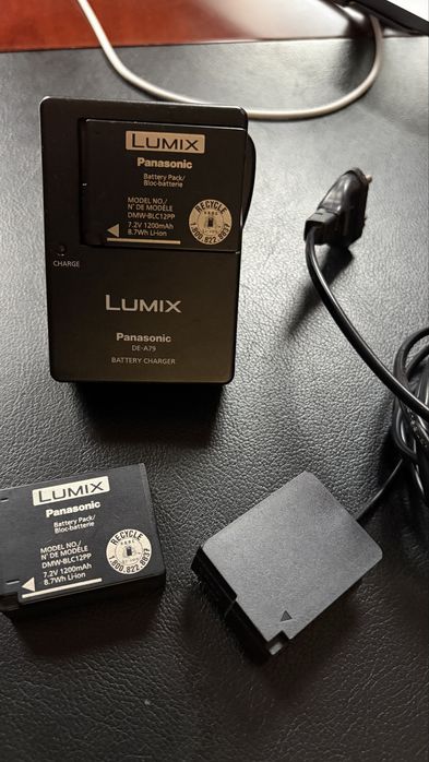 Panasonic Lumix FZ2500 4K + 2 baterii + încărcător + alimentare continuă
