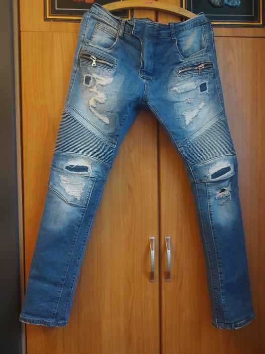 Blugi bărbat. BALMAIN.