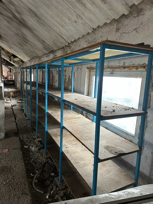 Rafturi metalice pentru depozitare