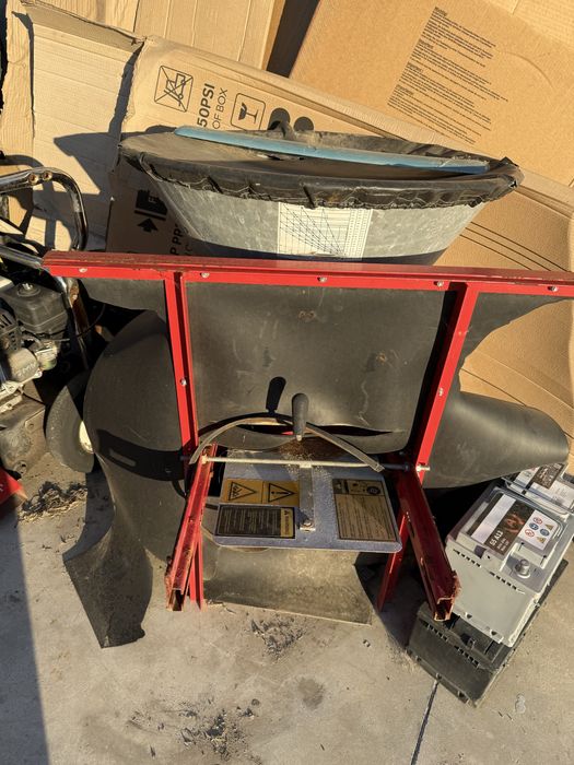 Разпръсквач за Сол и Пясък