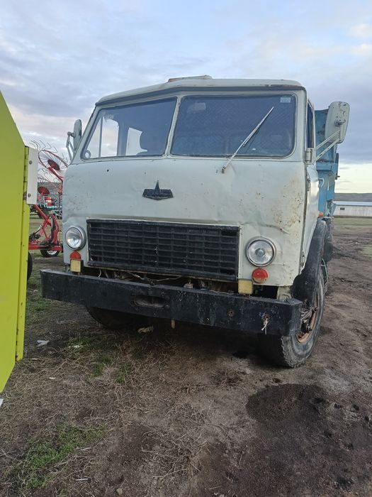 Продается МАЗ в среднем состоянии