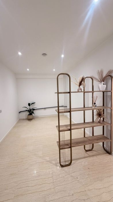 Inchiriez spatiu comercial in cadrul unui salon beauty