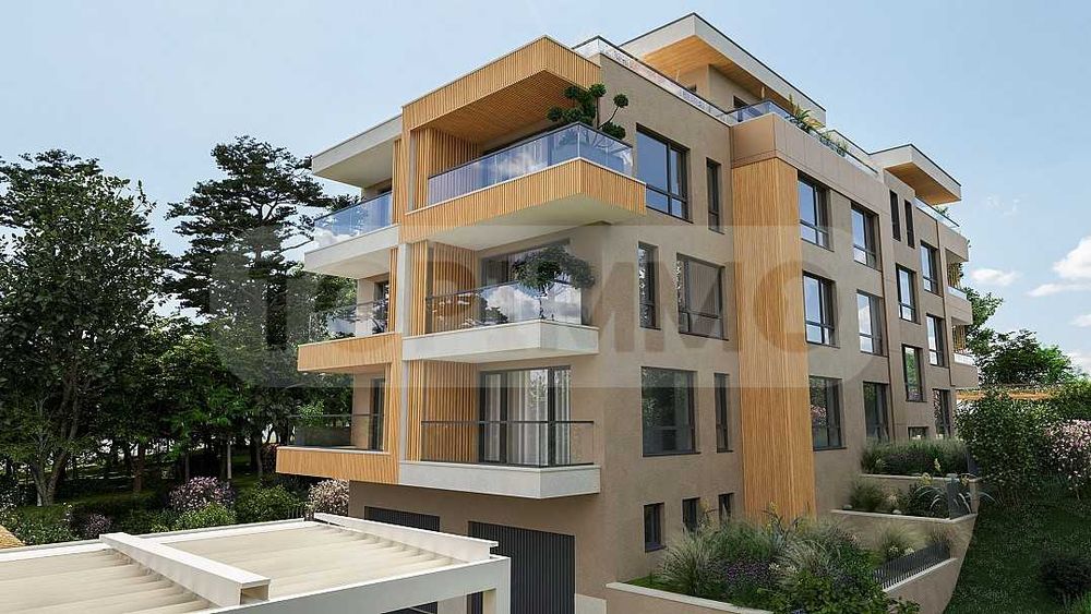Продава се Тристаен апартамент в Варна, Галата - 101 кв.м за 931 €/кв.м - Снимка #1