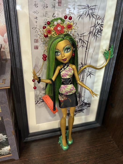 Джинафаер Лонг Monster high