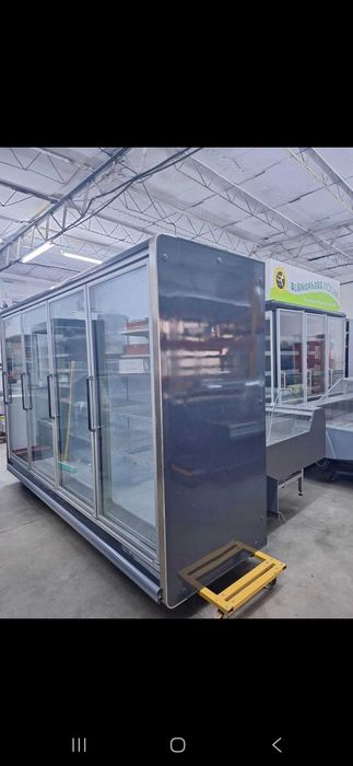 Vitrine frigorifice verticale .La cel mai mic pret !!!