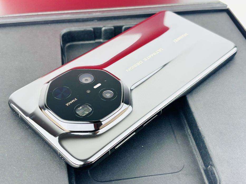 НОВ! Huawei Mate 70 RS Ultimate Design 512GB 16RAM Гаранция!