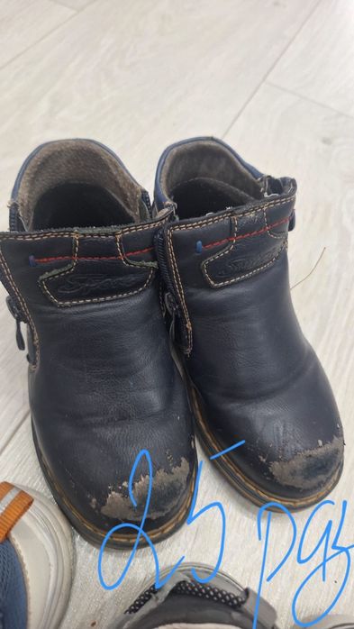 Отдам детскую обувь