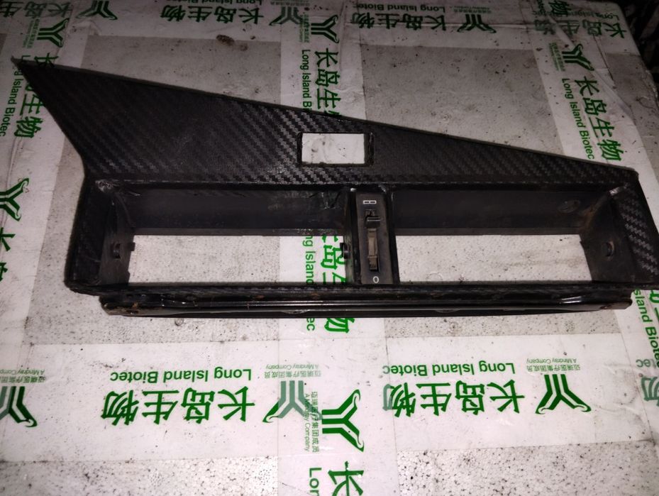 Парус продам на Мерседес 190