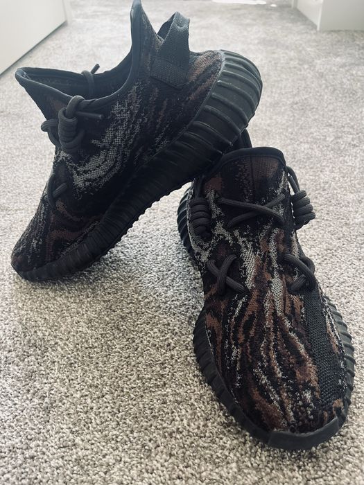 НОВА ЦЕНА! Оригинални маратонки YEEZY BOOST 350 V2