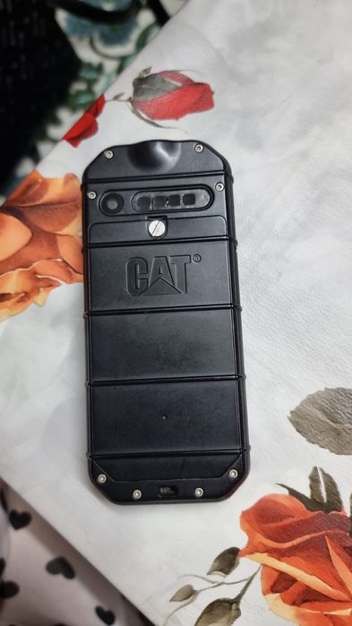 Телефони с по две сим карти