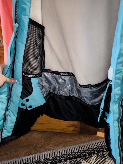 Продам зимний костюм