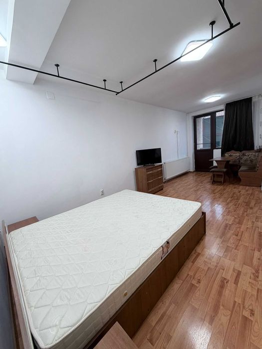 Garsoniera de inchiriat in zona Piata Sudului