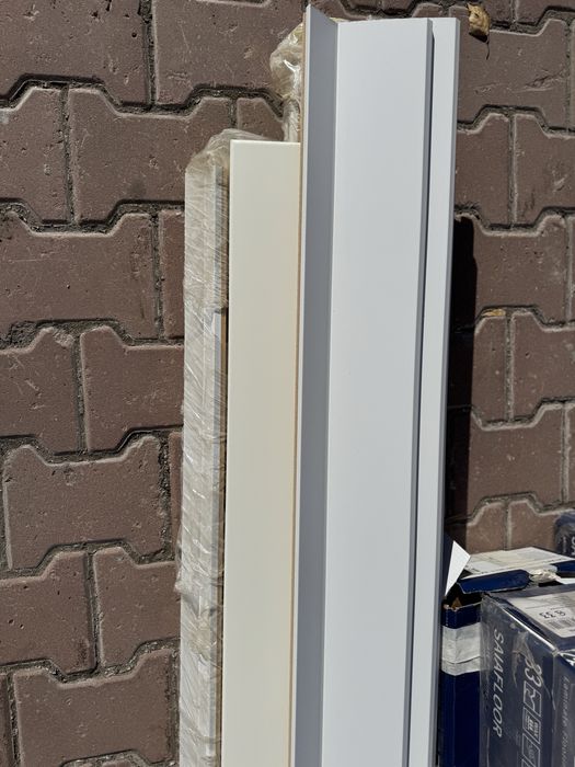 Плинтус и ламинат