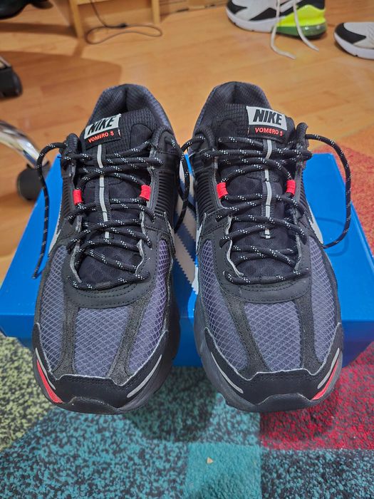 Nike Vomero 5 mar45