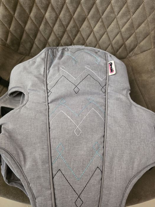 Кенгуру за носене на бебе