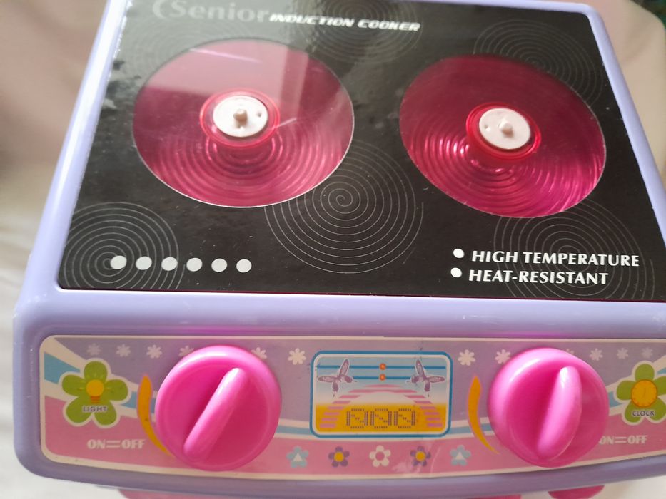 Детска играчка- Готварска печка с батерии