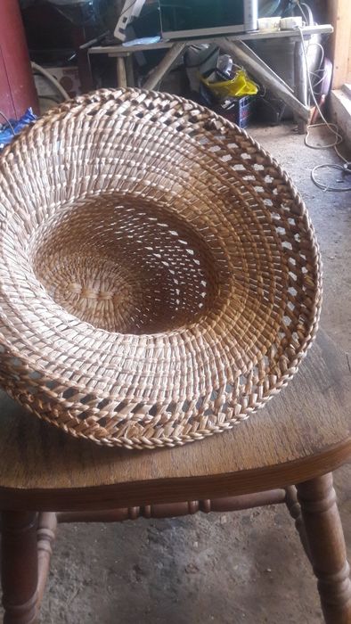 Pălărue de stuf autentică