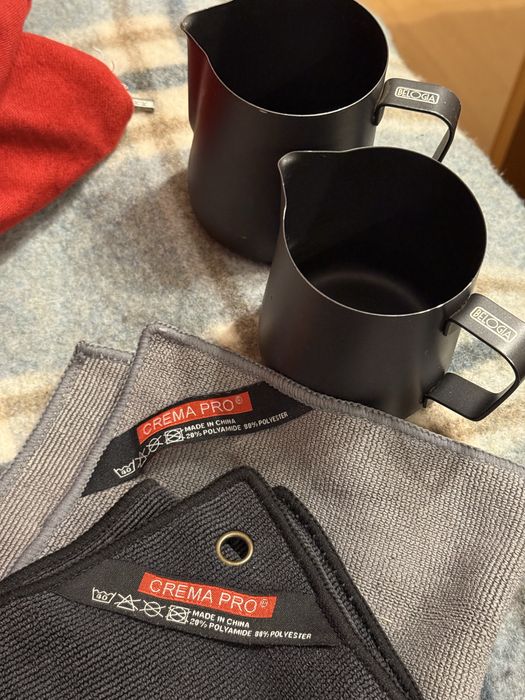 Комплект за бариста: кани за мляко Belogia и микрофибърни кърпи - кафе