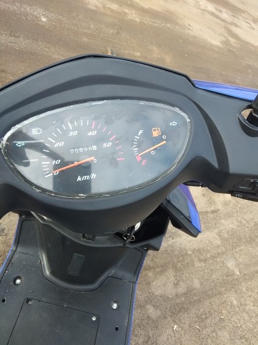 Продам скутер.Новый