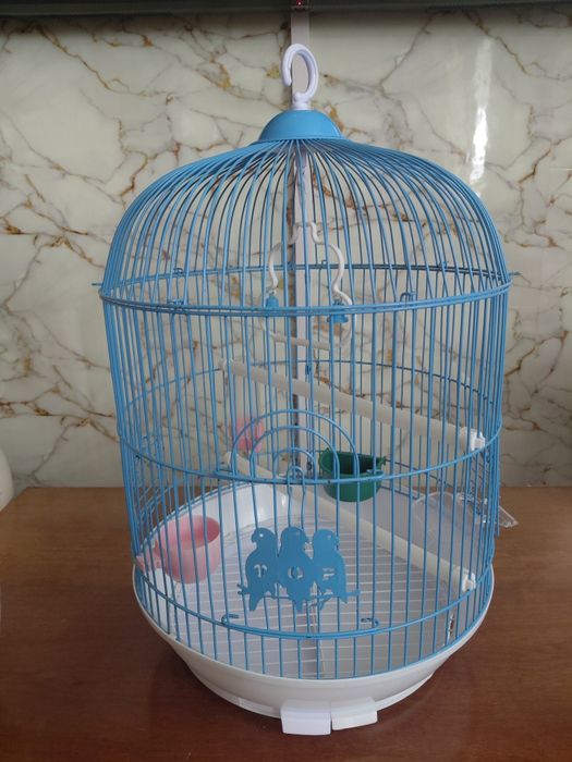 Продам клетку для попугаев