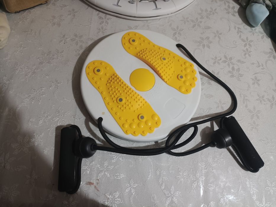 Fitnes doska oyoq bel qorin uchun