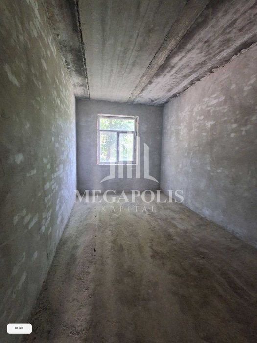 Buxoro sharq2da 2  xonali karopka kavartira arzon narxda sotiladi.№460