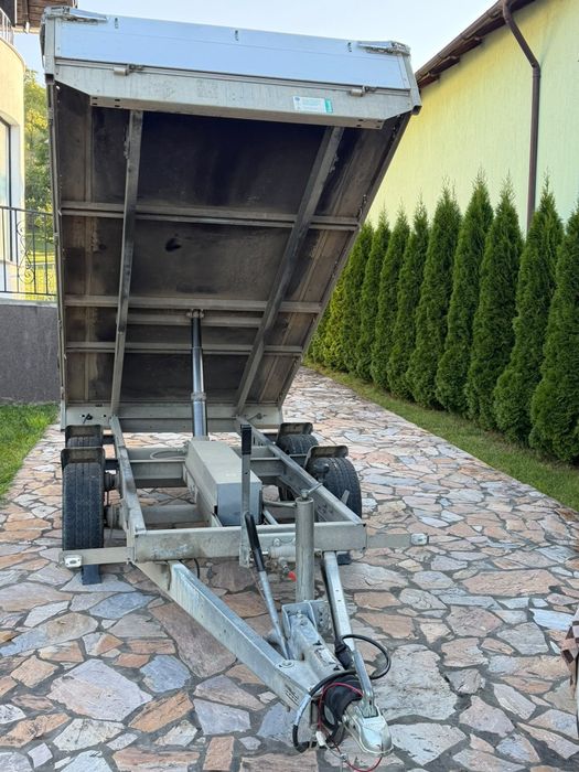 Vând remorca  basculabilă marca Eduard , lungime 3,15 lățime 1,75