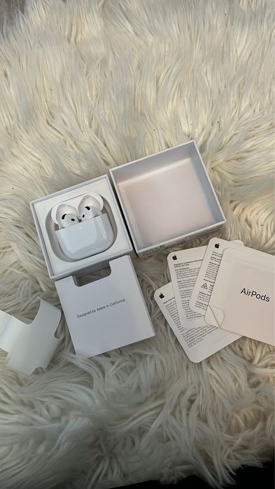 Casti AirPods 4 ANC Perfecte