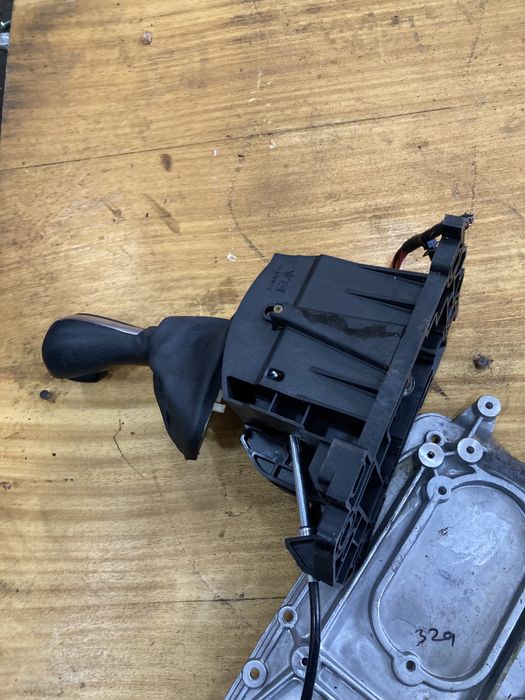 Range rover sport 2012година 3.0d 245кс Скоростен лост с жило