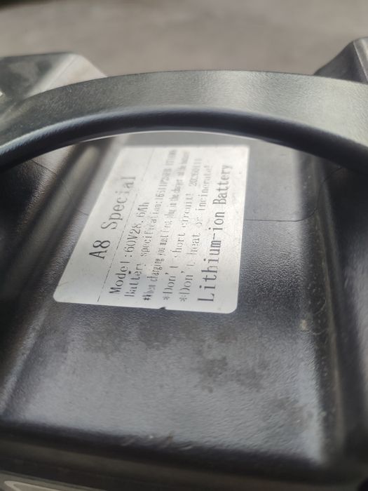 ElektrSkuter  uchun Akumlyator