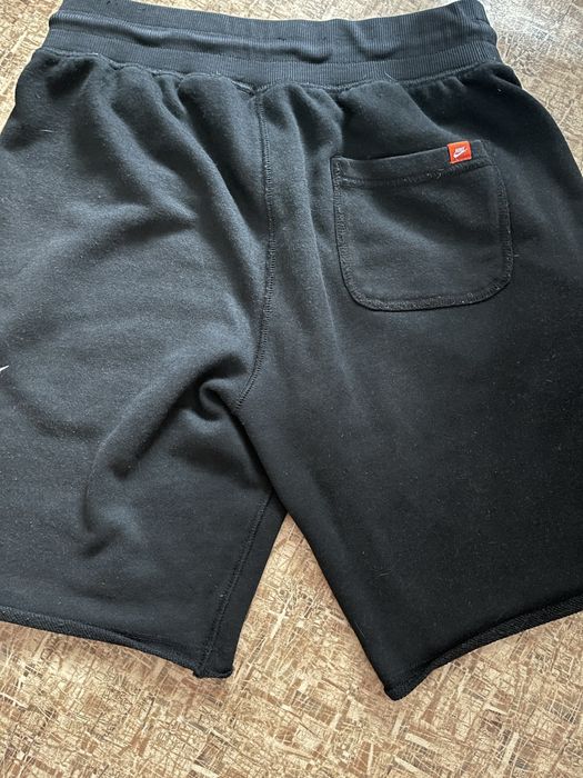 продам шорты найк