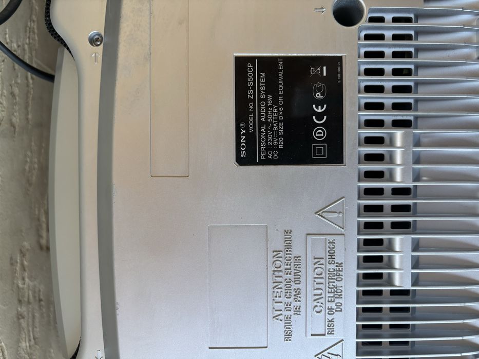 Магнитофон SONY!