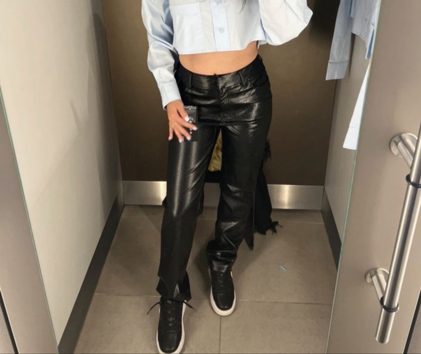 Pantaloni de imitatie de piele