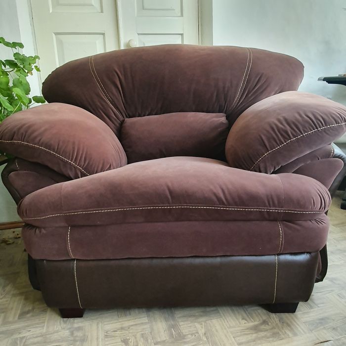 Мягкий уголок из бархата