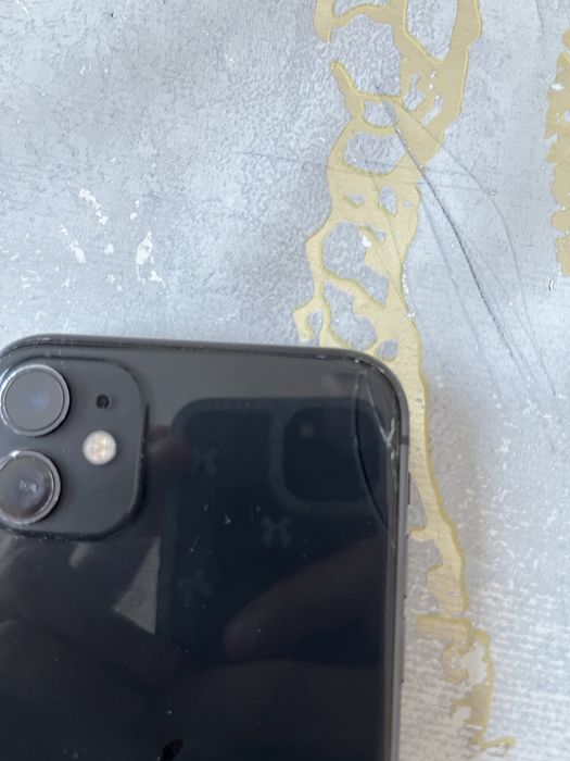 айфон 11 128гб 74 емкость