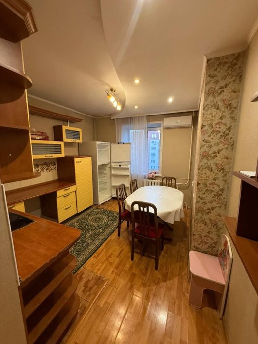 Продам 2 комн. квартиру