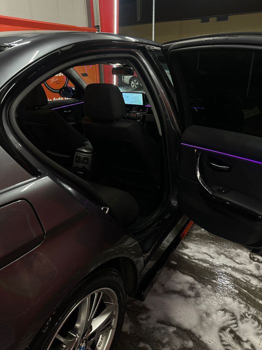 Vând Bmw seria 3 e90